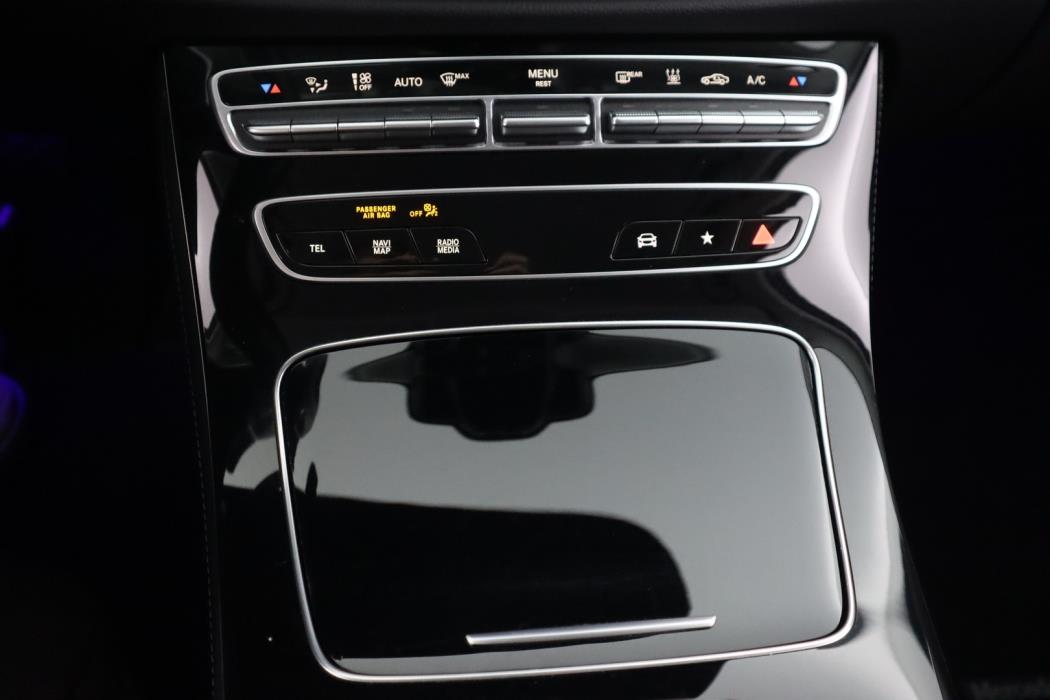 MERCEDES-BENZ E 2023