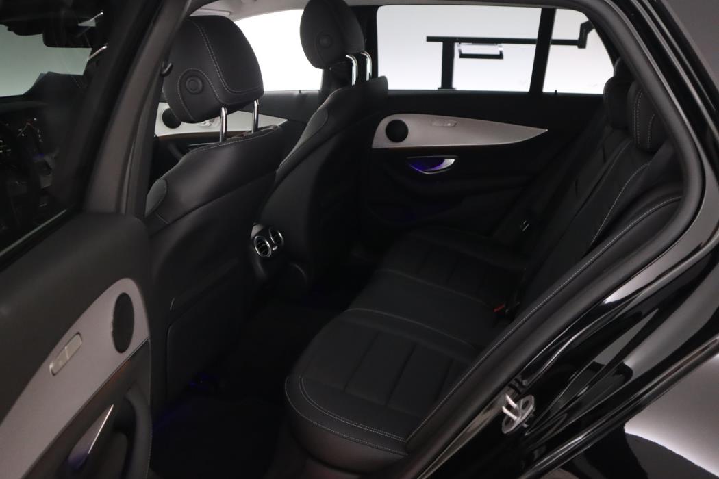 MERCEDES-BENZ E 2023