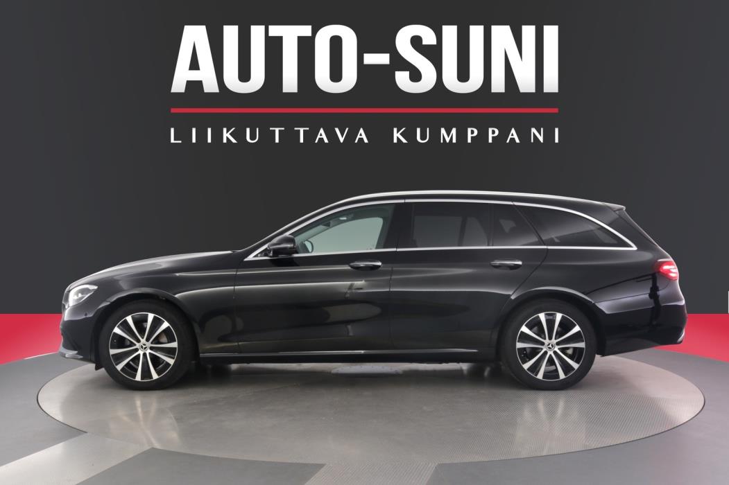 MERCEDES-BENZ E 2023