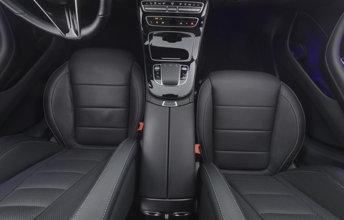 MERCEDES-BENZ E 2023