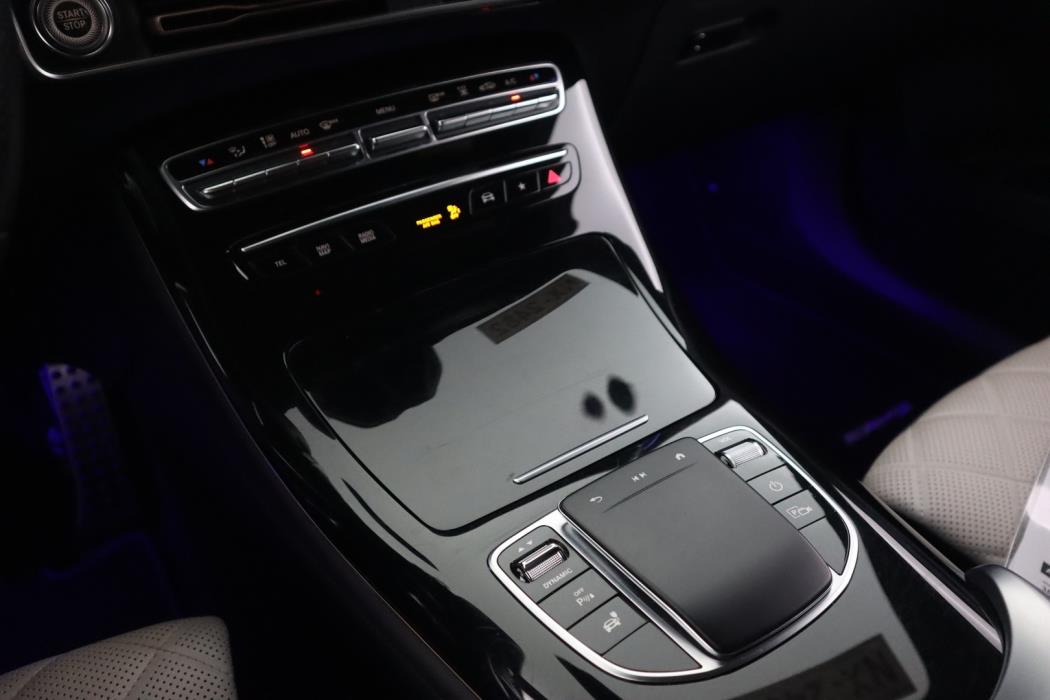 MERCEDES-BENZ EQC 2023