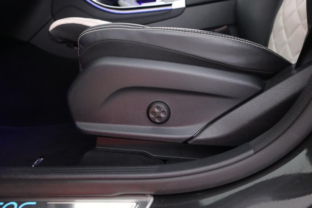 MERCEDES-BENZ EQC 2023