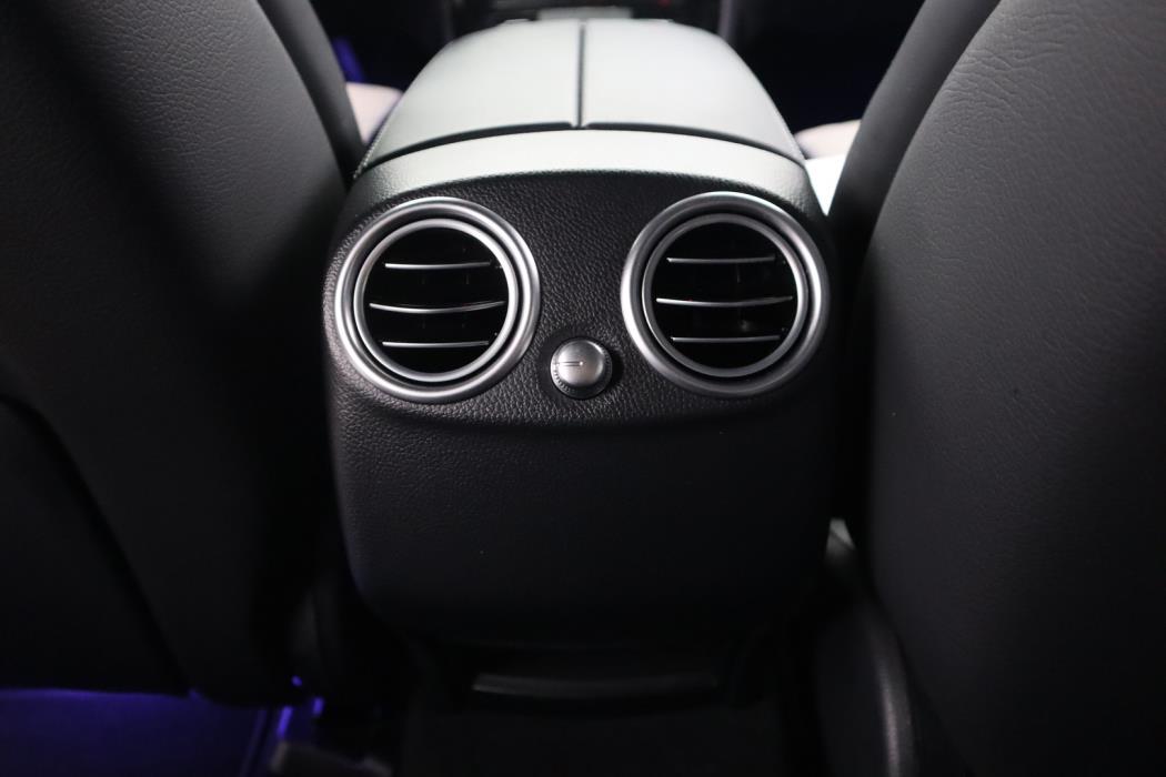 MERCEDES-BENZ EQC 2023