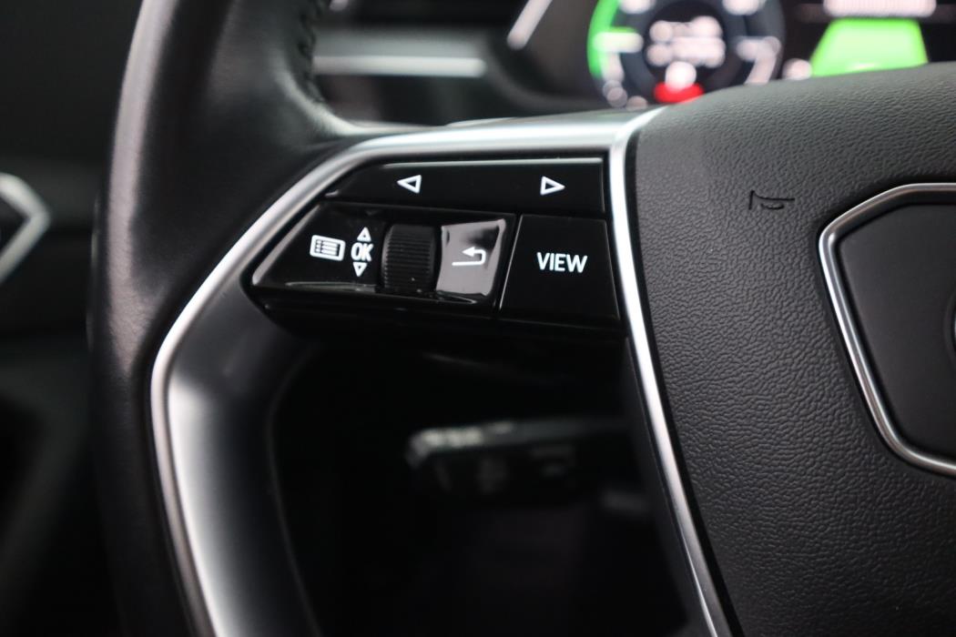 AUDI e-tron 2021