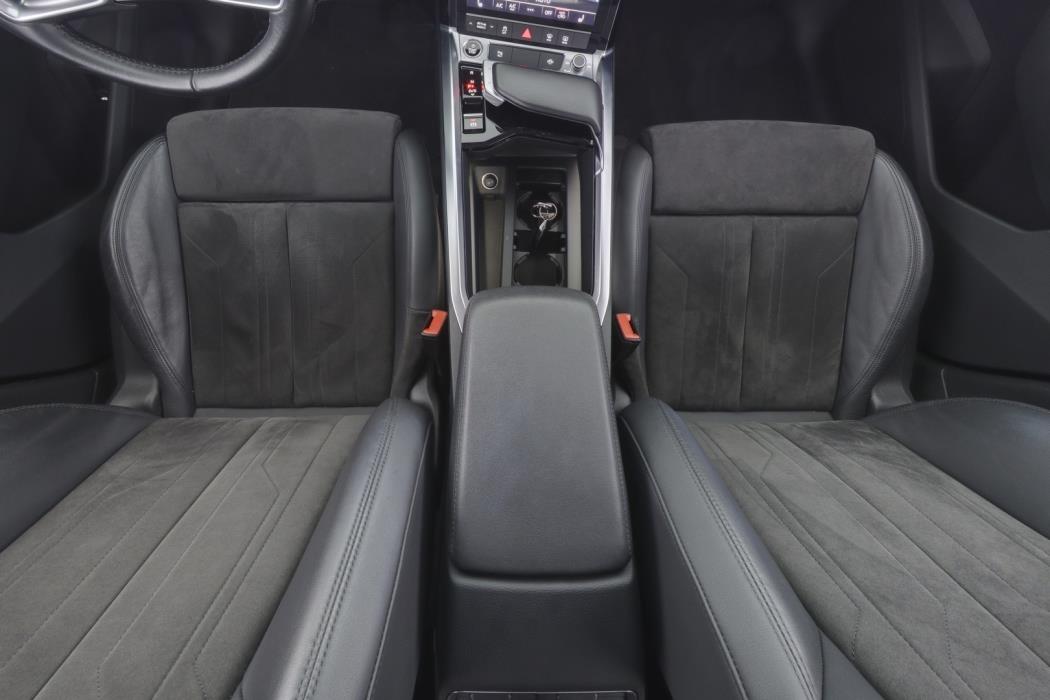 AUDI e-tron 2021