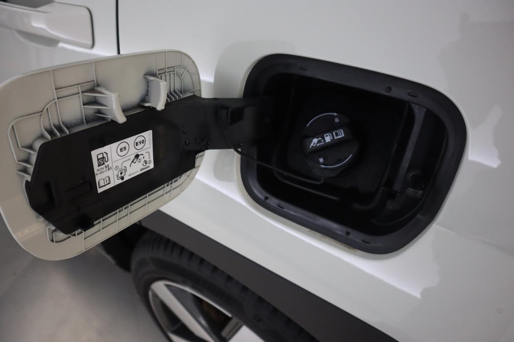 HYUNDAI Santa Fe 2025