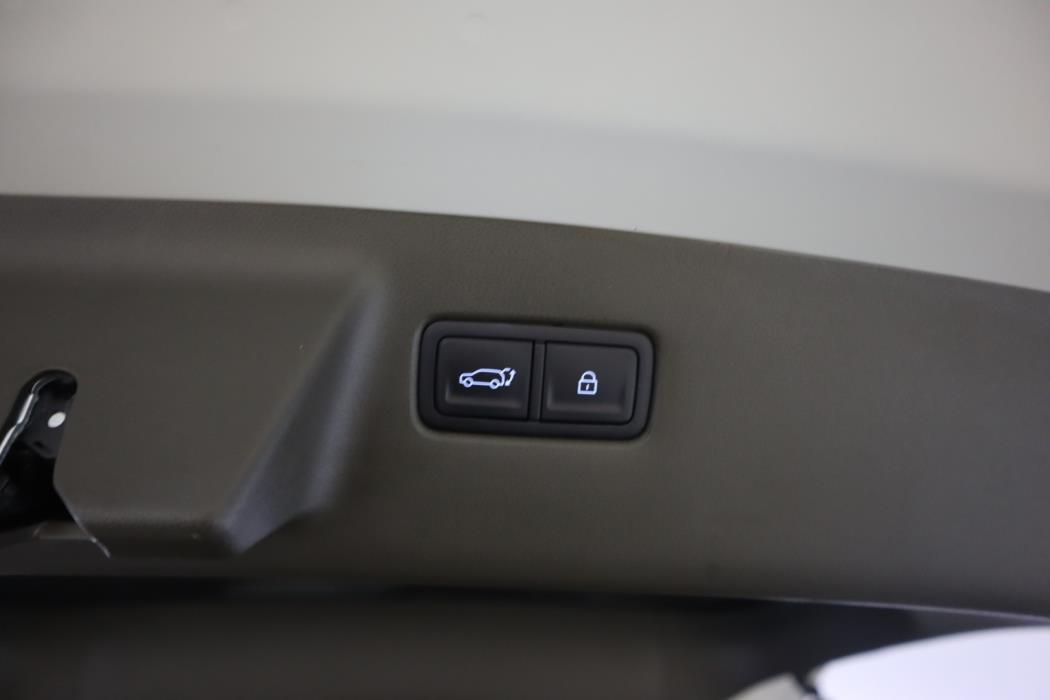 HYUNDAI Santa Fe 2025