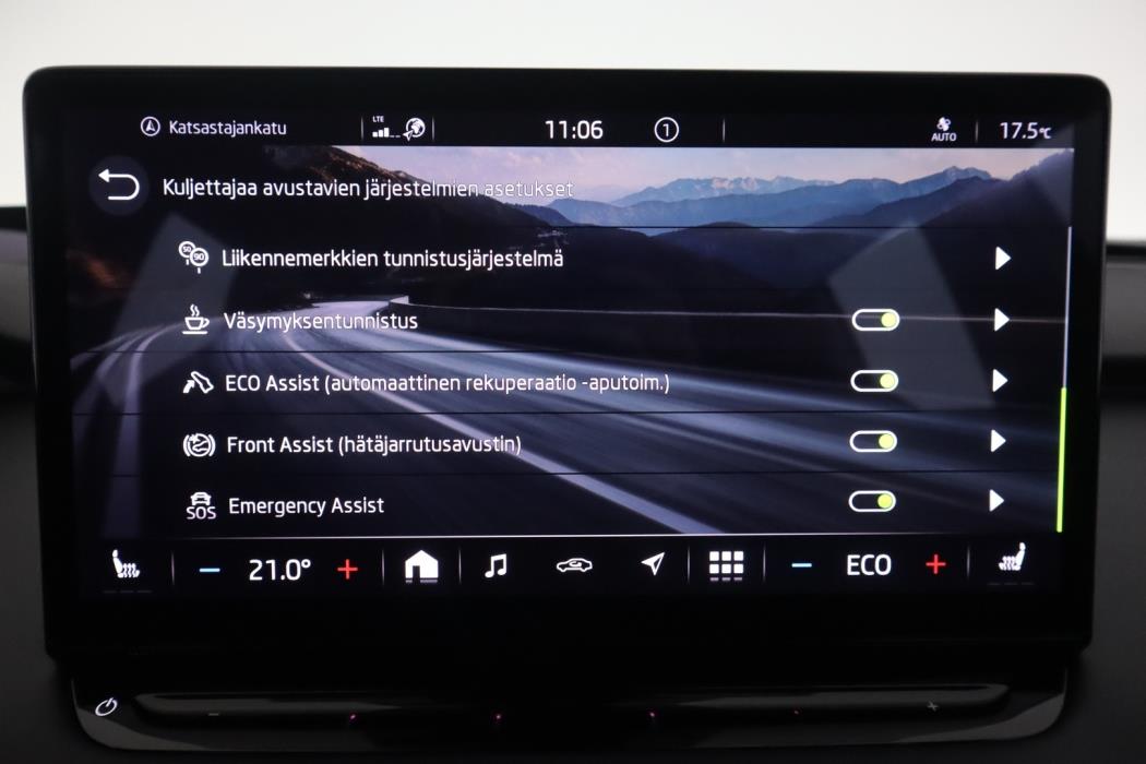 SKODA Enyaq 2023