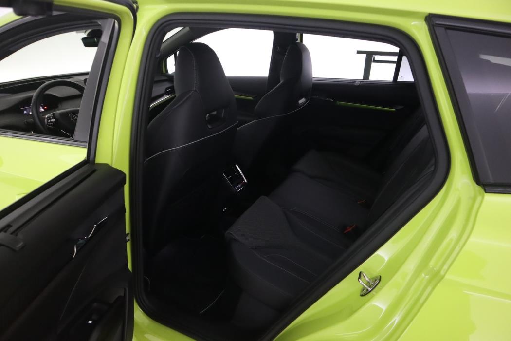 SKODA Enyaq 2023