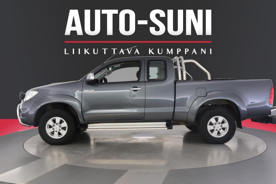 TOYOTA Hilux 2011