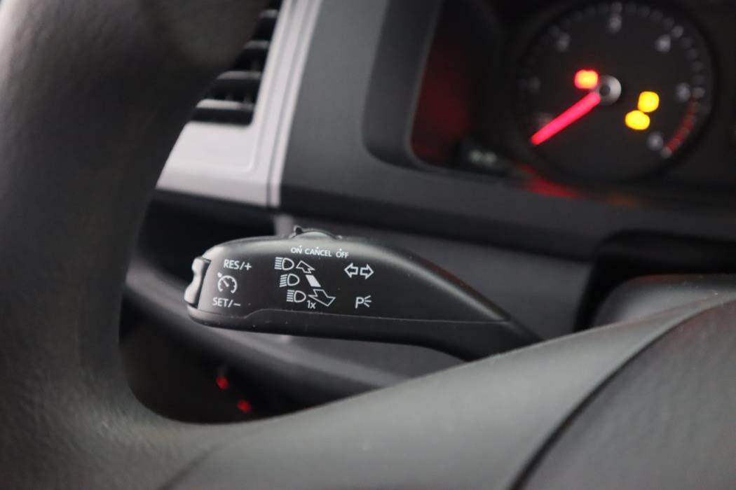 VOLKSWAGEN Transporter 2019