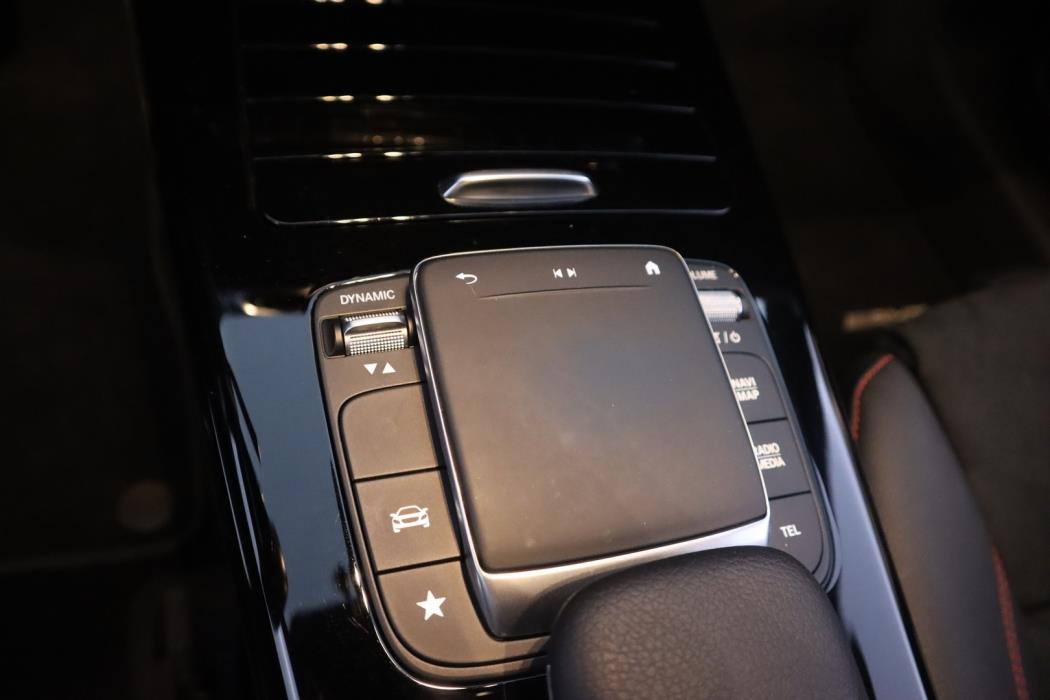 MERCEDES-BENZ CLA 2020