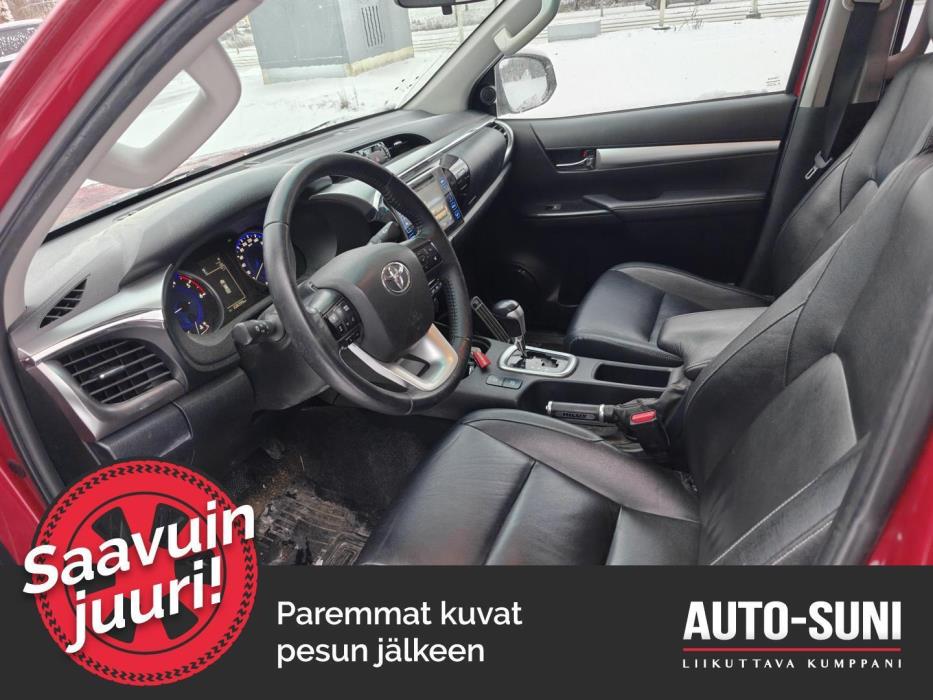 TOYOTA Hilux 2016