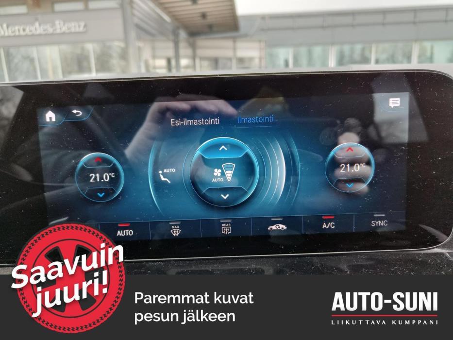 MERCEDES-BENZ EQA 2022