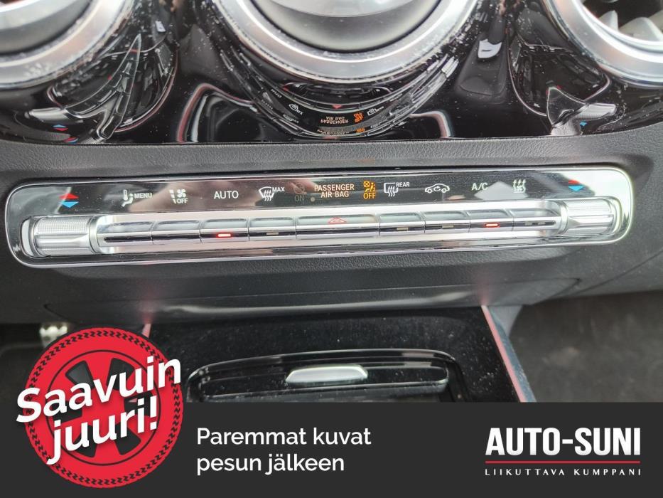 MERCEDES-BENZ EQA 2022