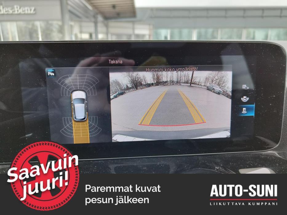 MERCEDES-BENZ EQA 2022