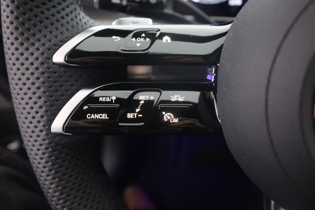 MERCEDES-BENZ C 2025