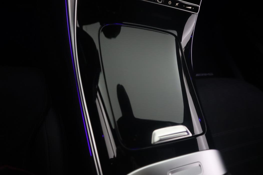 MERCEDES-BENZ C 2025