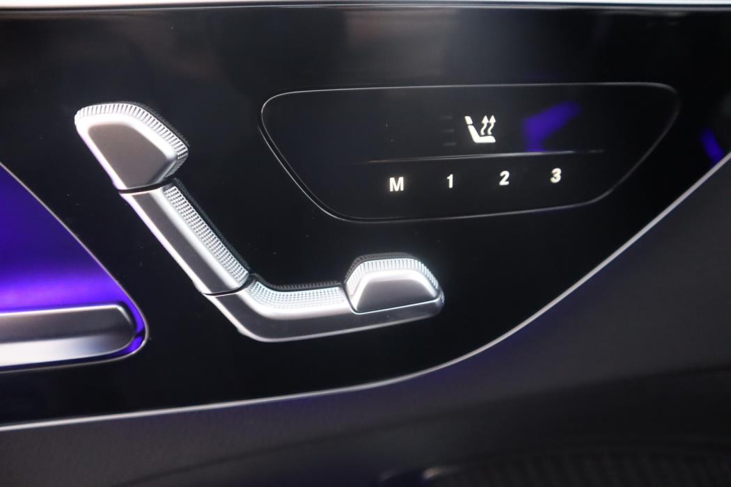 MERCEDES-BENZ C 2025