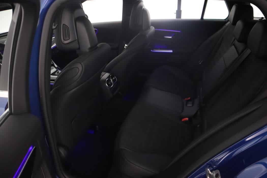 MERCEDES-BENZ C 2025