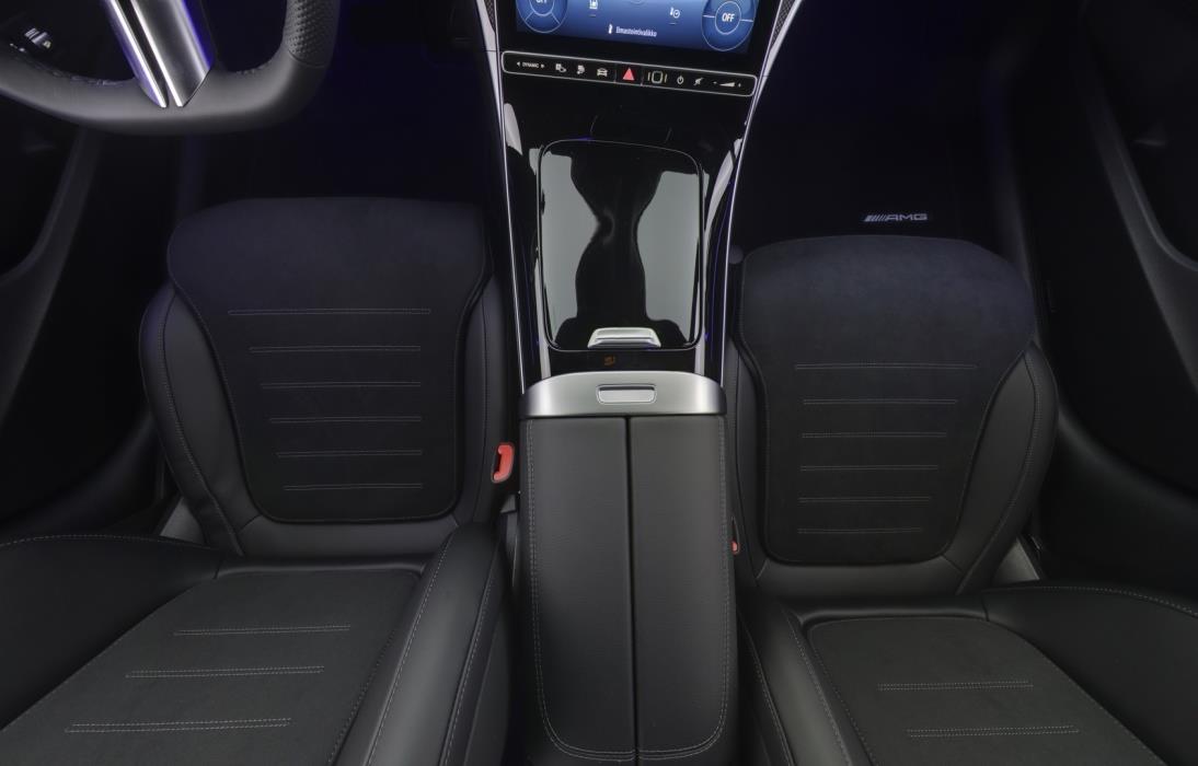 MERCEDES-BENZ C 2025