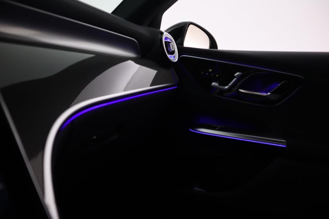 MERCEDES-BENZ GLC 2025