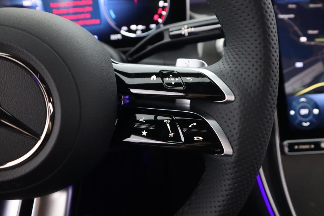 MERCEDES-BENZ GLC 2025