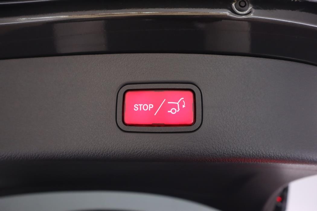 MERCEDES-BENZ GLC 2025