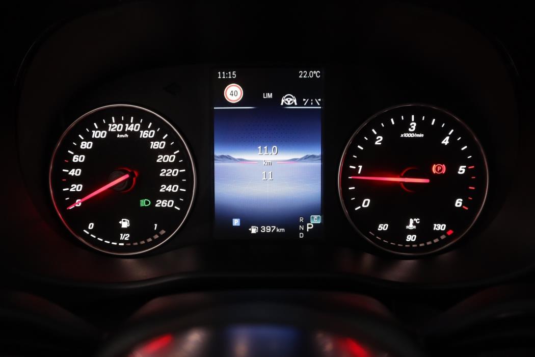 MERCEDES-BENZ Vito 2025