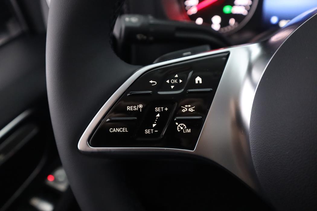 MERCEDES-BENZ Vito 2025