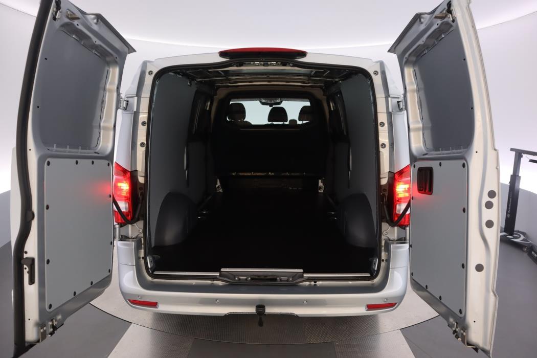 MERCEDES-BENZ Vito 2025