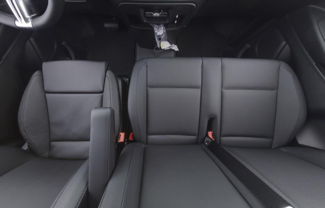 MERCEDES-BENZ Vito 2025