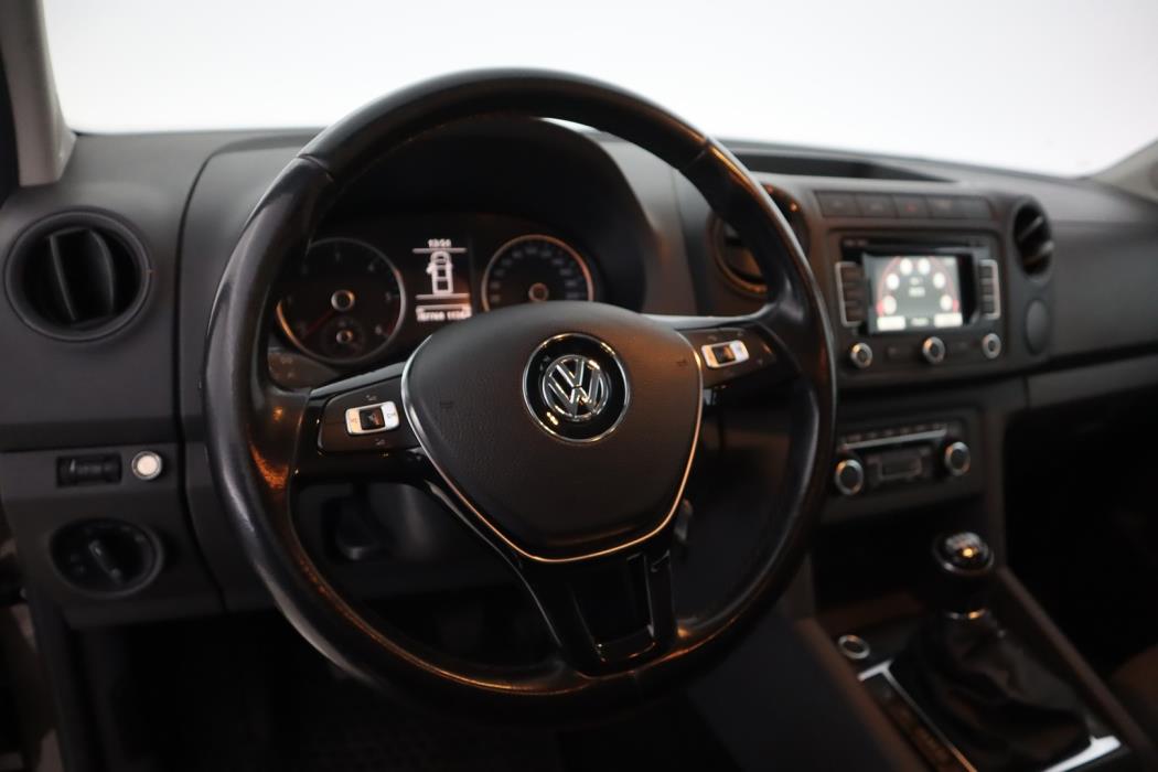 VOLKSWAGEN Amarok 2015