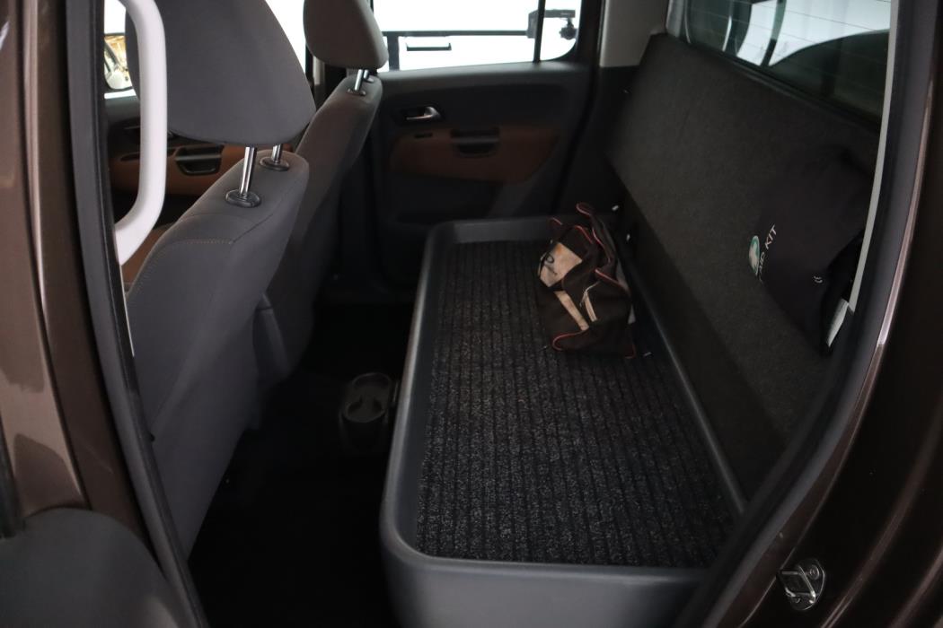 VOLKSWAGEN Amarok 2015