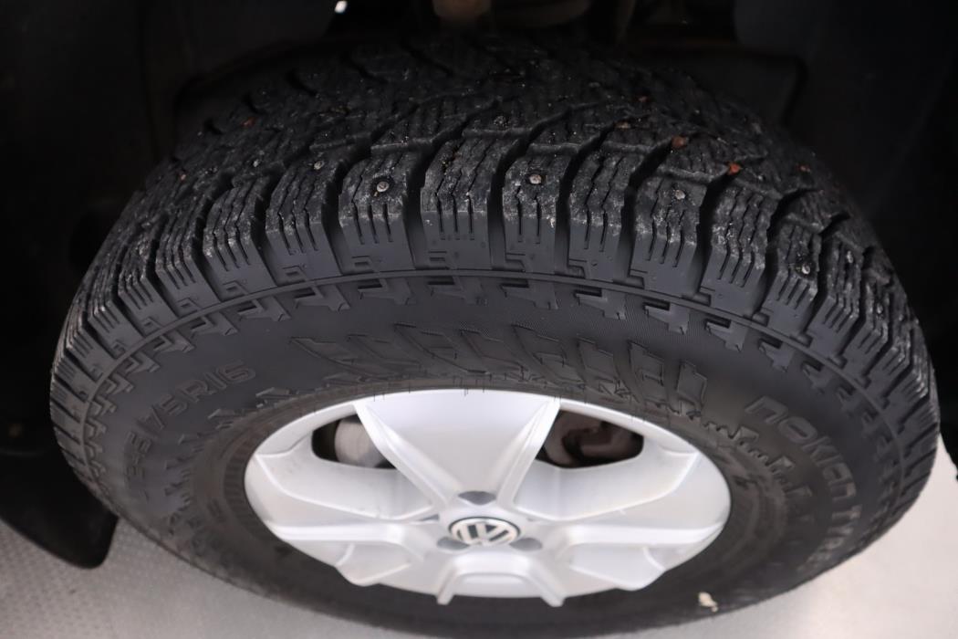 VOLKSWAGEN Amarok 2015