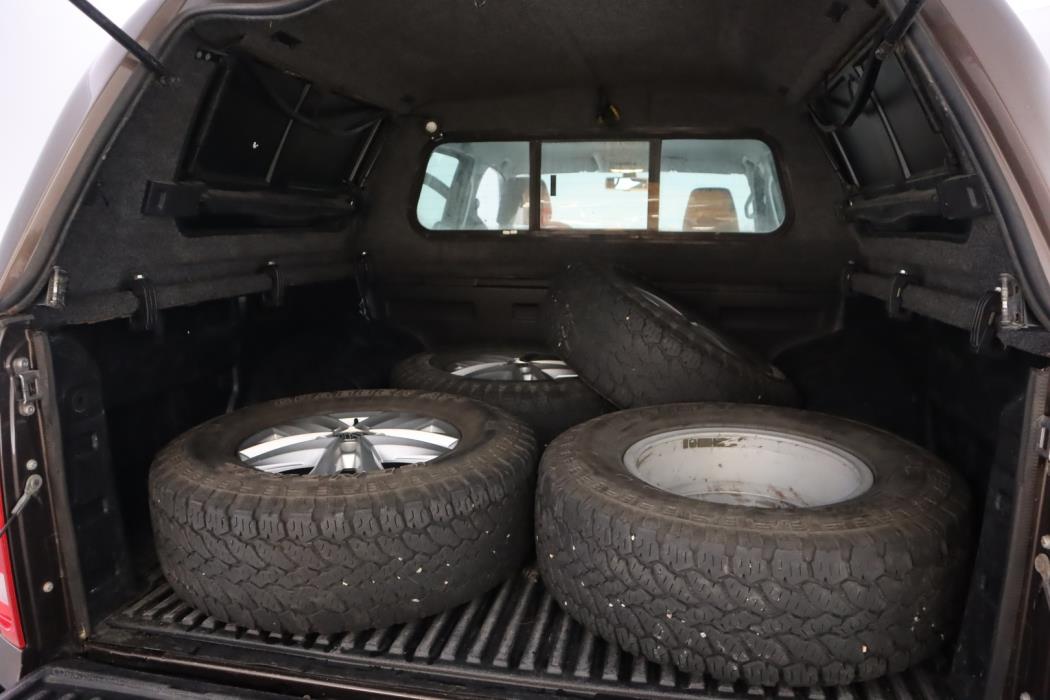 VOLKSWAGEN Amarok 2015