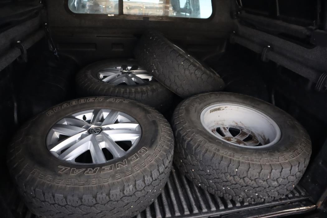 VOLKSWAGEN Amarok 2015