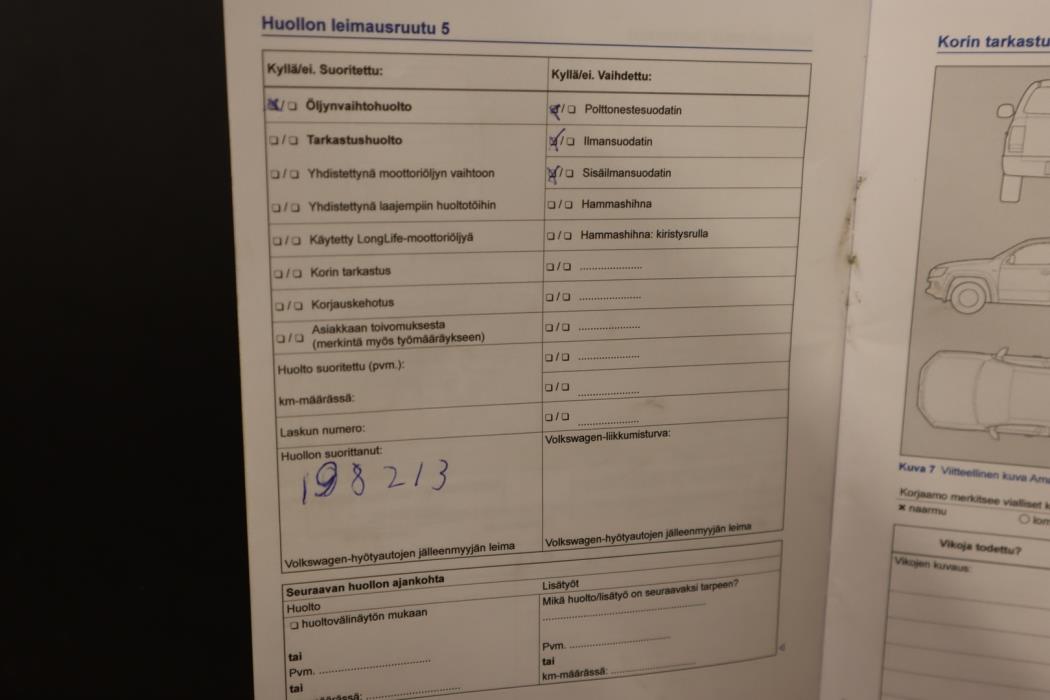 VOLKSWAGEN Amarok 2015