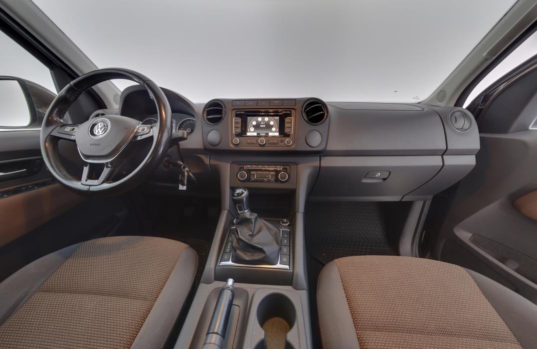 VOLKSWAGEN Amarok 2015