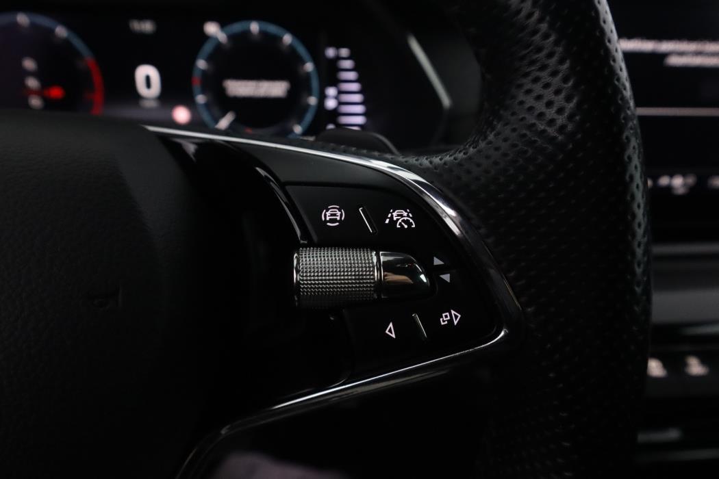 SKODA Octavia 2021