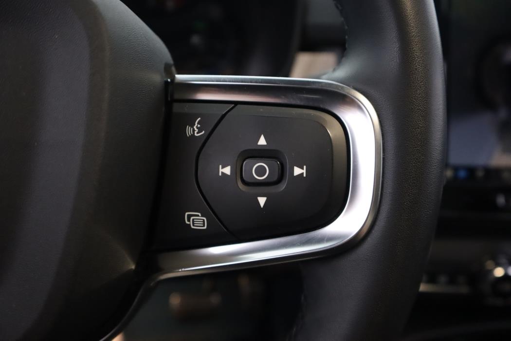 VOLVO C40 2022
