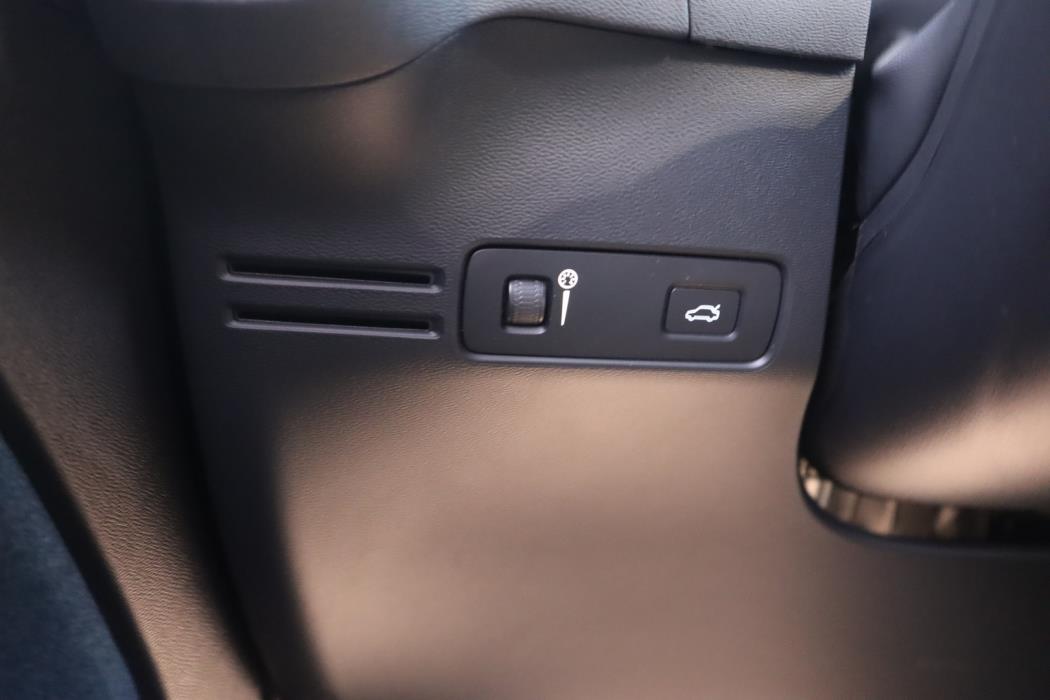 VOLVO C40 2022