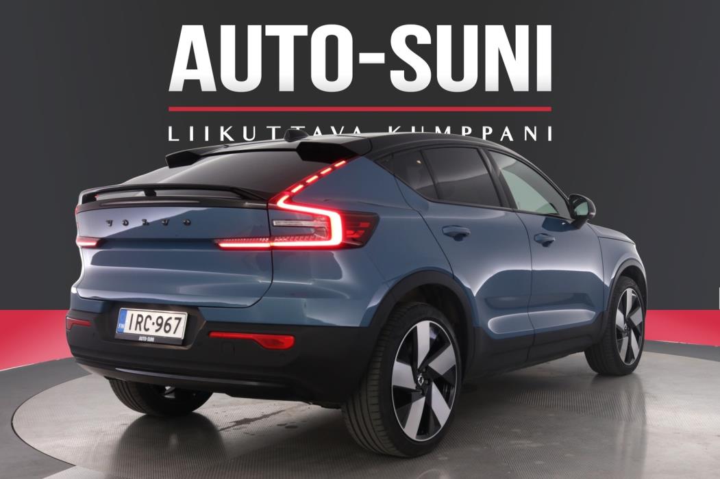VOLVO C40 2022