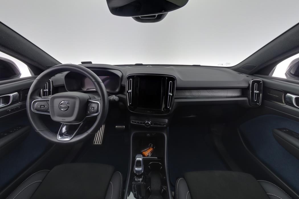 VOLVO C40 2022