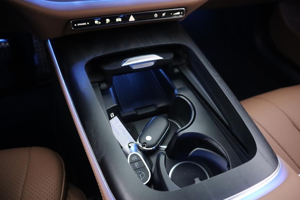 MERCEDES-BENZ E 2024