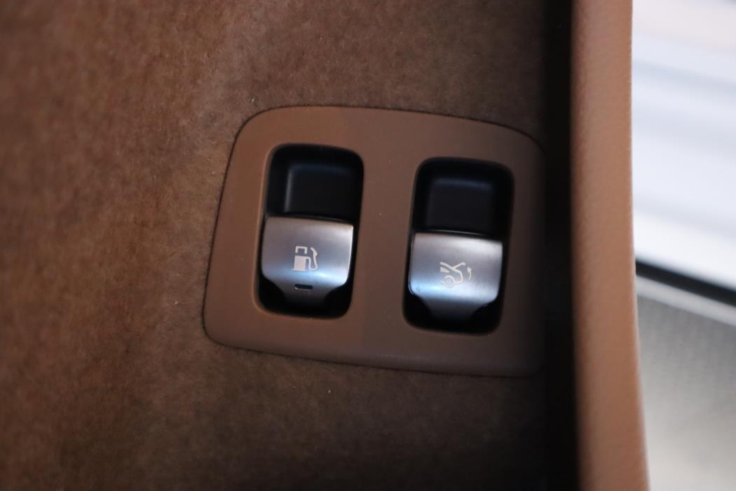 MERCEDES-BENZ E 2024