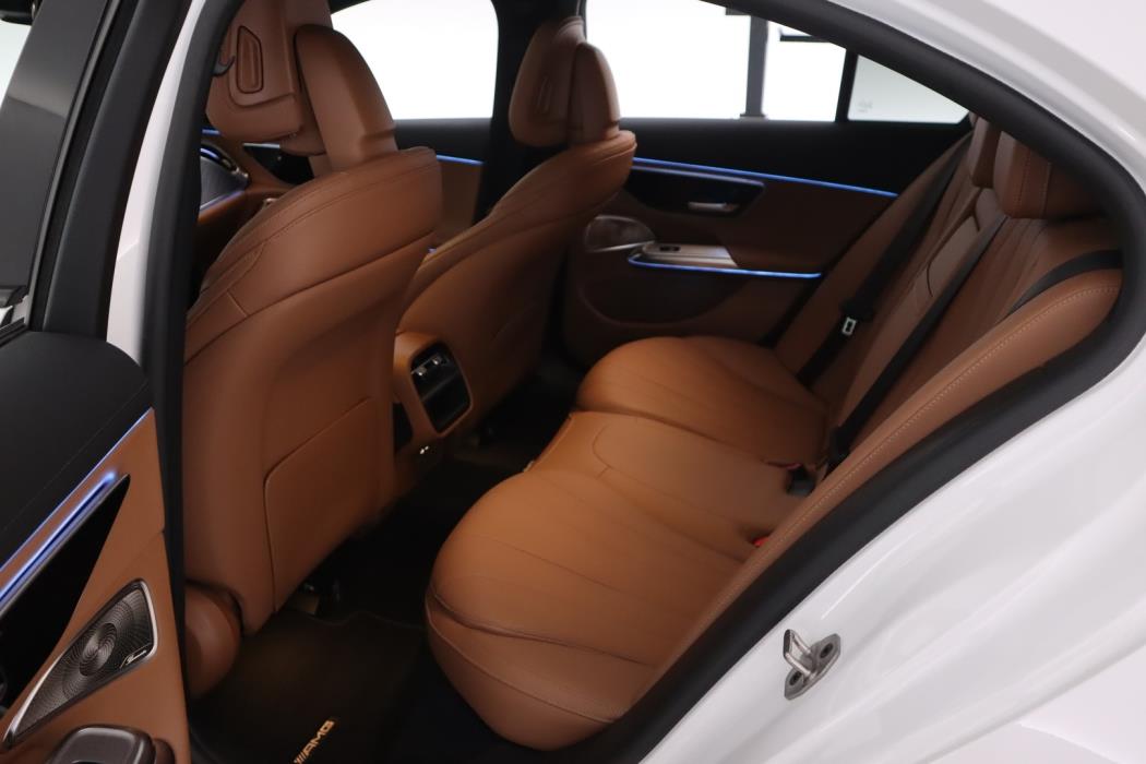 MERCEDES-BENZ E 2024