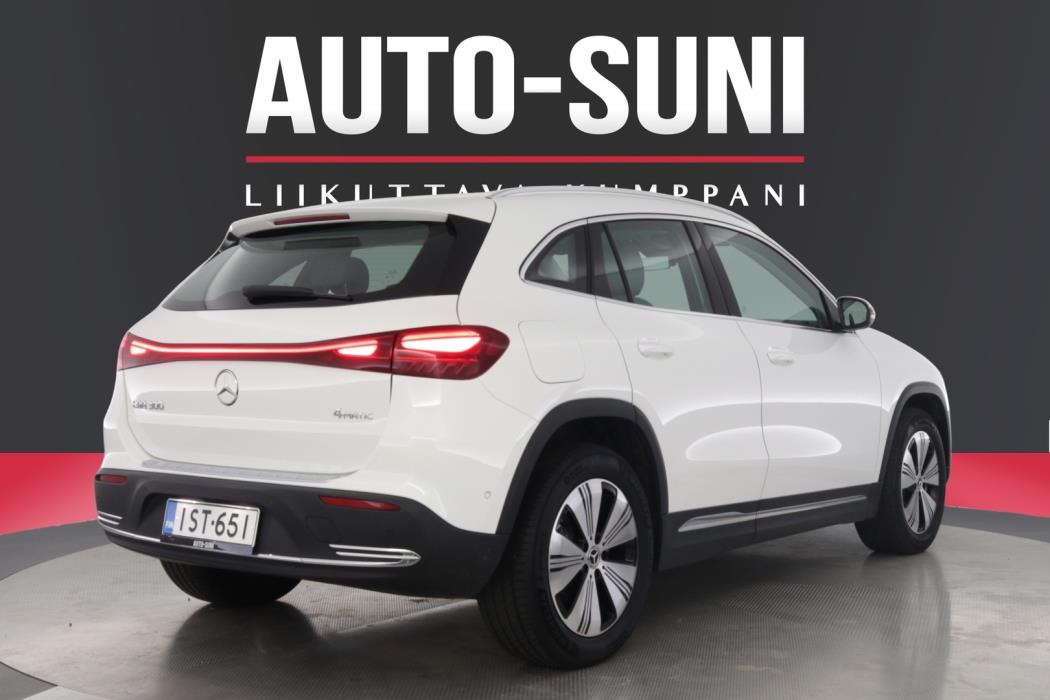 MERCEDES-BENZ EQA 2024