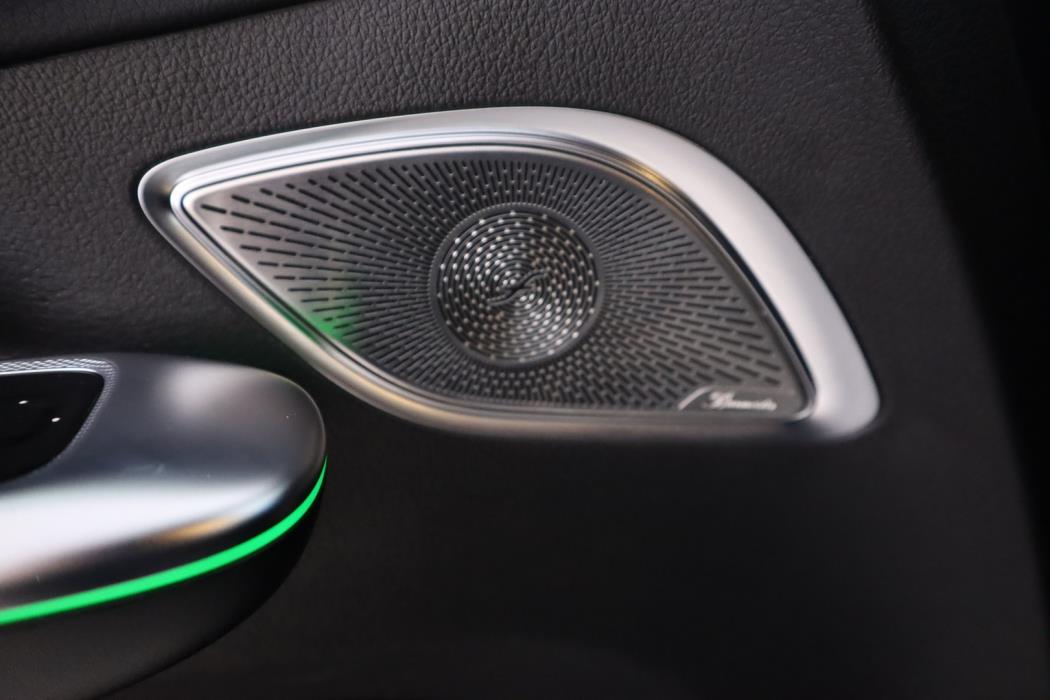 MERCEDES-BENZ EQE SUV 2024