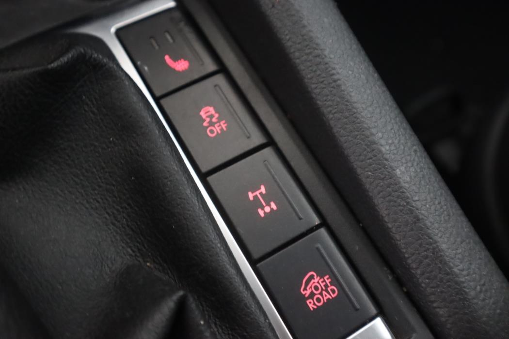 VOLKSWAGEN Amarok 2011